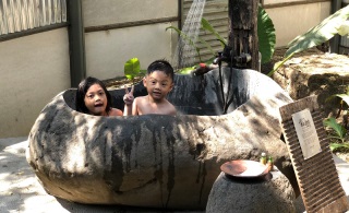 Bali Stone Bathub