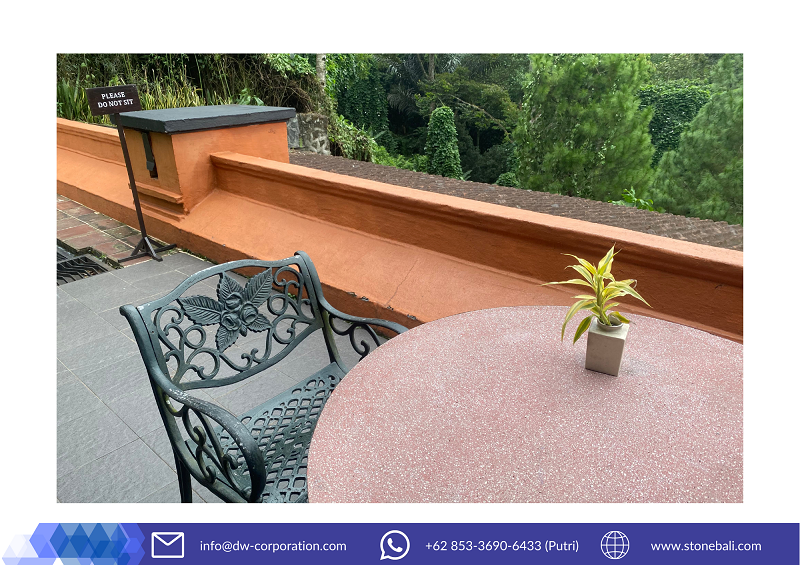 pink-terrazzo-coffe-mesastila-hotel-resort-magelang (2)